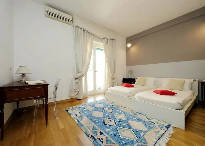 Ych-confortevole Vicino Ponte Milvio Roma